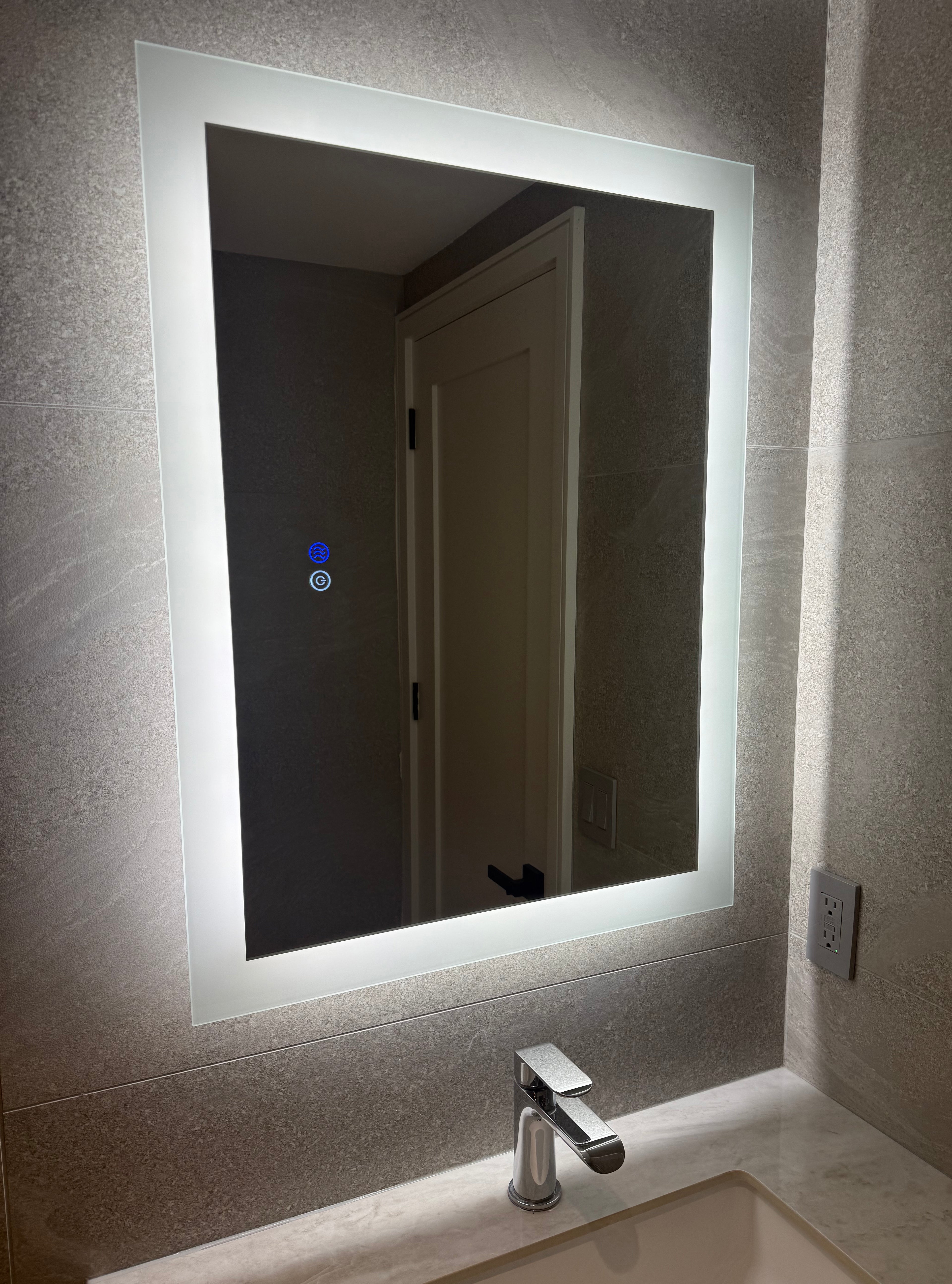 LED Mirror 3CCT 24x32 and 32x24